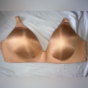 SKIMS WIRELESS FORM T-SHIRT DEMI BRA